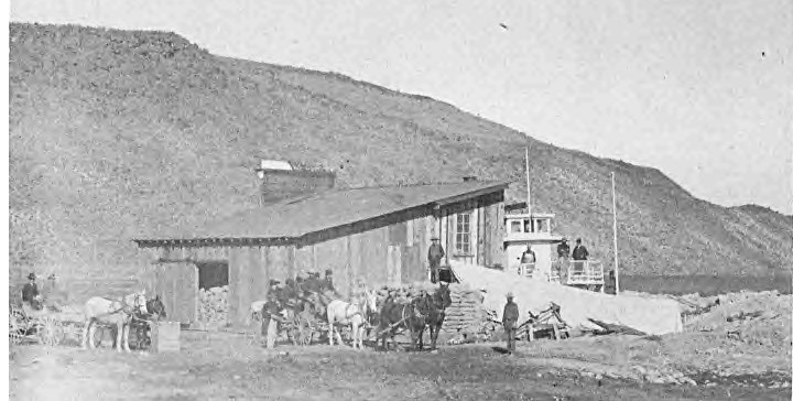 Photo showing steamboat Klamath
                docked at Laird's Landing.